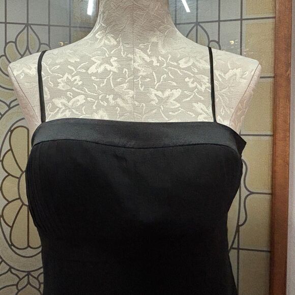 Ann Taylor LBD Pleated Top Spaghetti Strap Dress Size 4P - Picture 5 of 11